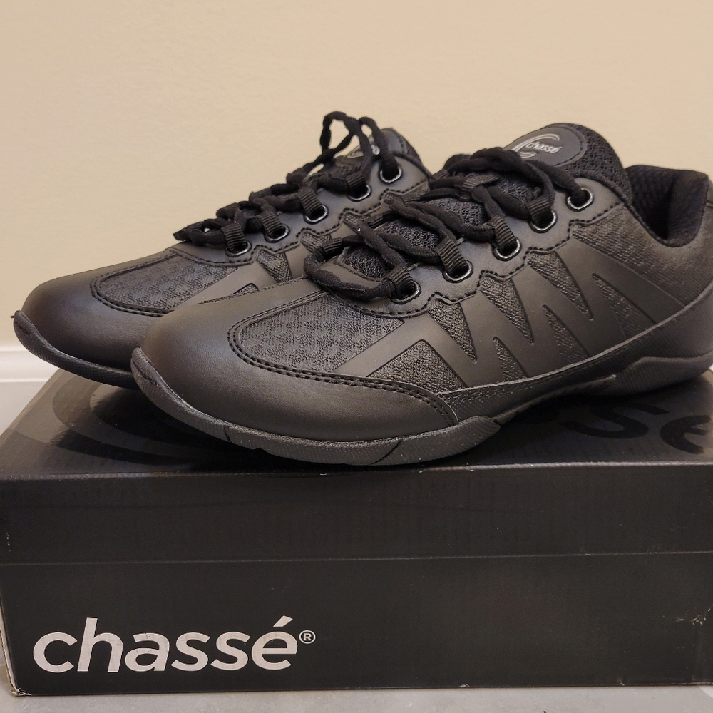 Chassé Apex Cheerleading Women's Black Athletic Shoes 7.5